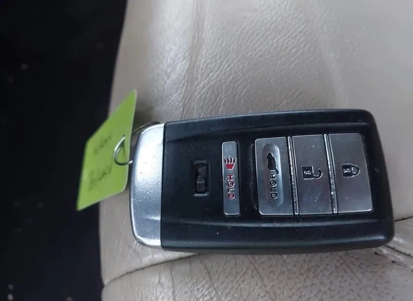 2020 ACURA MDX Used VIN 5J8YD3H39LL013504 – undercarriage 2020 ACURA MDX Used VIN 5J8YD3H39LL013504 – undercarriage