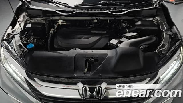 2018 Honda Odyssey 3.5 Sold VIN 5KBRL6880JB600137 – interior seats 2018 Honda Odyssey 3.5 Sold VIN 5KBRL6880JB600137 – interior seats