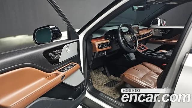 2021 Lincoln Aviator 2nd Gen 3.0 Reserve AWD Sold VIN 5LM5J7XC3MGL04716 – trunk area 2021 Lincoln Aviator 2nd Gen 3.0 Reserve AWD Sold VIN 5LM5J7XC3MGL04716 – trunk area