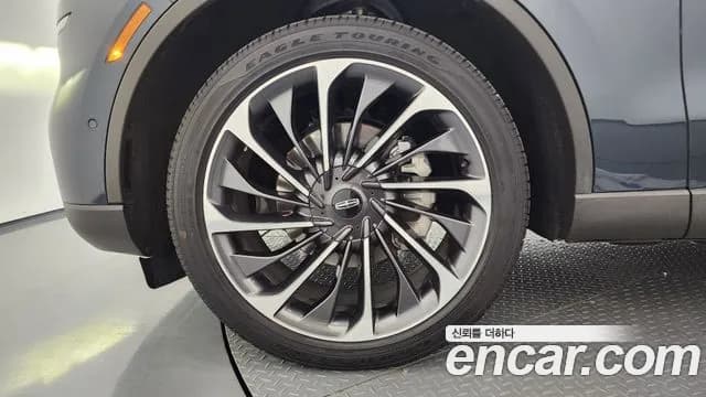 2023 Lincoln Aviator 2nd Gen 3.0 Reserve AWD Sold VIN 5LM5J7XC3PGL16420 – rear exterior 2023 Lincoln Aviator 2nd Gen 3.0 Reserve AWD Sold VIN 5LM5J7XC3PGL16420 – rear exterior