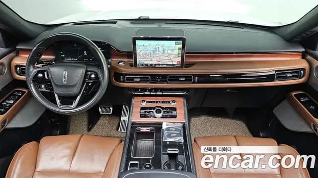 2021 Lincoln Aviator 2nd Gen 3.0 Reserve AWD Sold VIN 5LM5J7XC4MGL01176 – trunk area 2021 Lincoln Aviator 2nd Gen 3.0 Reserve AWD Sold VIN 5LM5J7XC4MGL01176 – trunk area