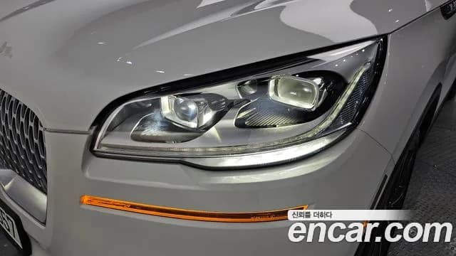 2021 Lincoln Aviator 2nd Gen 3.0 Reserve AWD Sold VIN 5LM5J7XC5MGL10534 – front exterior 2021 Lincoln Aviator 2nd Gen 3.0 Reserve AWD Sold VIN 5LM5J7XC5MGL10534 – front exterior