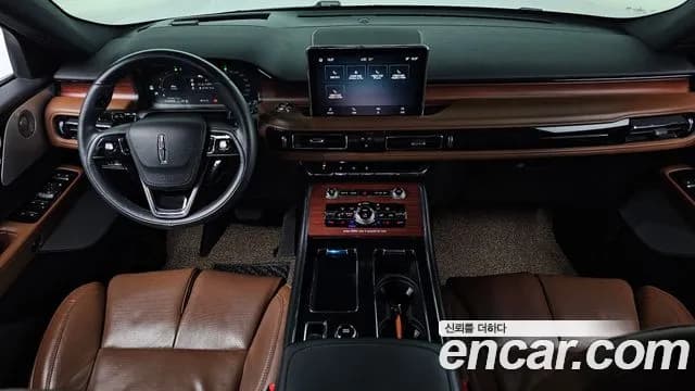 2021 Lincoln Aviator 2nd Gen 3.0 Reserve AWD Sold VIN 5LM5J7XC5MGL10534 – trunk area 2021 Lincoln Aviator 2nd Gen 3.0 Reserve AWD Sold VIN 5LM5J7XC5MGL10534 – trunk area