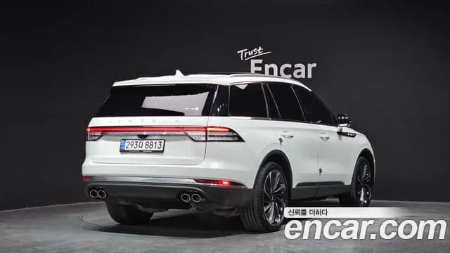 2022 Lincoln Aviator 2nd Gen 3.0 Reserve AWD Sold VIN 5LM5J7XC5NGL16576 – exterior detail 2022 Lincoln Aviator 2nd Gen 3.0 Reserve AWD Sold VIN 5LM5J7XC5NGL16576 – exterior detail