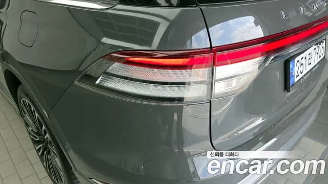 2021 Lincoln Aviator 2nd Gen 3.0 Black Label AWD Sold VIN 5LM5J9XC2MGL01401 – photo 16 2021 Lincoln Aviator 2nd Gen 3.0 Black Label AWD Sold VIN 5LM5J9XC2MGL01401 – photo 16