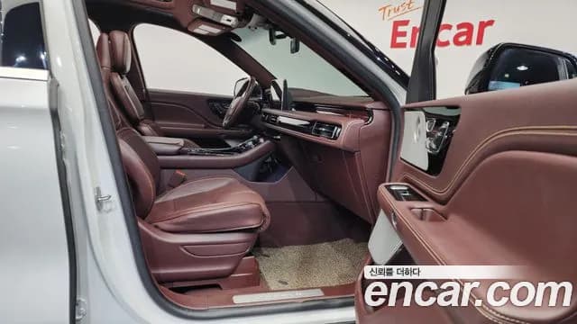 2023 Lincoln Aviator 2nd Gen 3.0 Black Label AWD Sold VIN 5LM5J9XC3PGL07695 – side profile 2023 Lincoln Aviator 2nd Gen 3.0 Black Label AWD Sold VIN 5LM5J9XC3PGL07695 – side profile