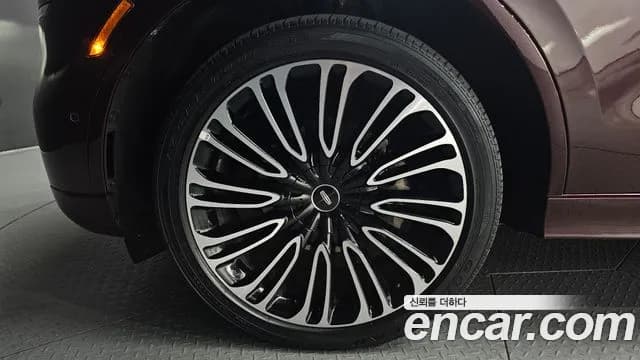 2021 Lincoln Aviator 2nd Gen 3.0 Black Label AWD Sold VIN 5LM5J9XC5MGL18113 – front exterior 2021 Lincoln Aviator 2nd Gen 3.0 Black Label AWD Sold VIN 5LM5J9XC5MGL18113 – front exterior
