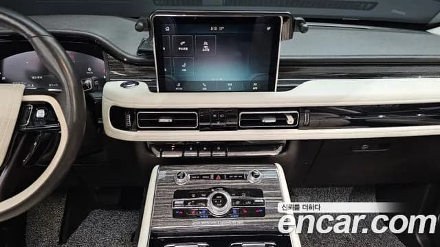 2021 Lincoln Aviator 2nd Gen 3.0 Black Label AWD Sold VIN 5LM5J9XC5MGL18113 – photo 26 2021 Lincoln Aviator 2nd Gen 3.0 Black Label AWD Sold VIN 5LM5J9XC5MGL18113 – photo 26