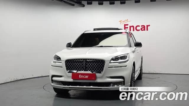 2023 Lincoln Aviator 2nd Gen 3.0 Black Label AWD Sold VIN 5LM5J9XC7PGL16335 – rear exterior 2023 Lincoln Aviator 2nd Gen 3.0 Black Label AWD Sold VIN 5LM5J9XC7PGL16335 – rear exterior