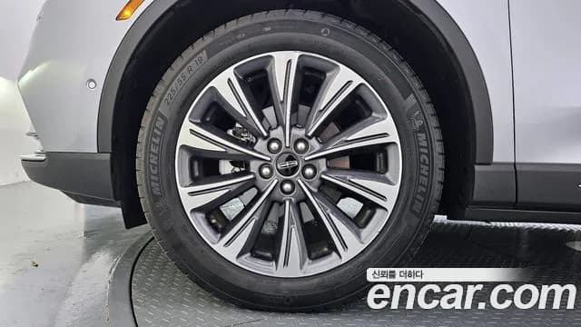 2021 Lincoln Corsair 2.0 Reserve AWD Sold VIN 5LMCJ2D90MUL02488 – exterior detail 2021 Lincoln Corsair 2.0 Reserve AWD Sold VIN 5LMCJ2D90MUL02488 – exterior detail