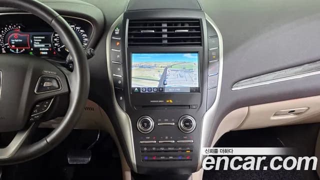 2019 Lincoln MKC 2.0 AWD Sold VIN 5LMCJ3D99KUL51451 – exterior detail 2019 Lincoln MKC 2.0 AWD Sold VIN 5LMCJ3D99KUL51451 – exterior detail