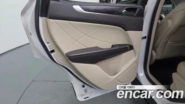 2019 Lincoln MKC 2.0 AWD Sold VIN 5LMCJ3D99KUL51451 – photo 27 2019 Lincoln MKC 2.0 AWD Sold VIN 5LMCJ3D99KUL51451 – photo 27