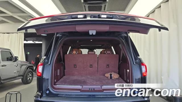 2020 Lincoln Navigator 4th Gen 3.5L Sold VIN 5LMJJ3TT2LEL11468 – photo 17 2020 Lincoln Navigator 4th Gen 3.5L Sold VIN 5LMJJ3TT2LEL11468 – photo 17