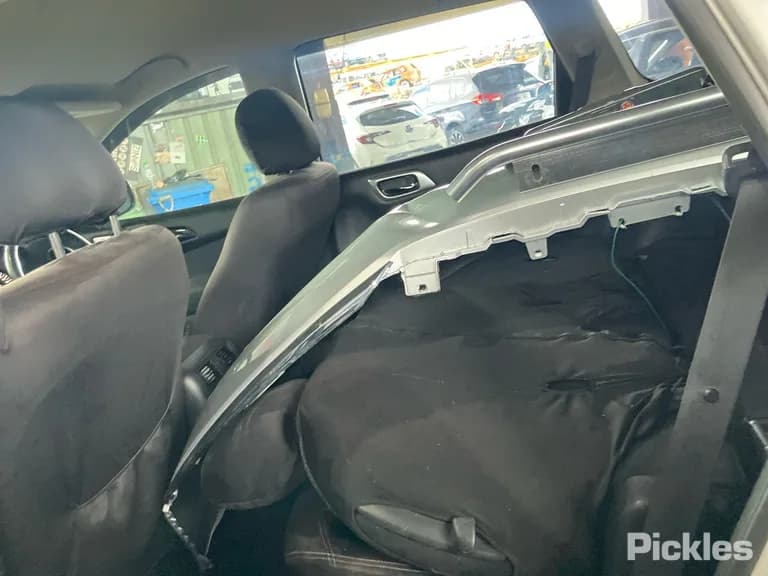 2015 Nissan Pathfinder - VIN 5N1AR2MN1FC645903 2015 Nissan Pathfinder VIN 5N1AR2MN1FC645903