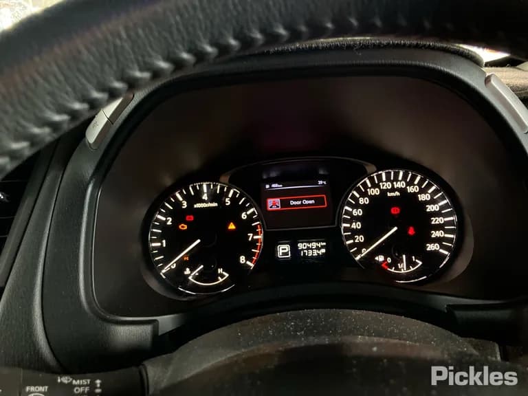 2015 Nissan Pathfinder Used VIN 5N1AR2MN1FC645903 – interior seats 2015 Nissan Pathfinder Used VIN 5N1AR2MN1FC645903 – interior seats