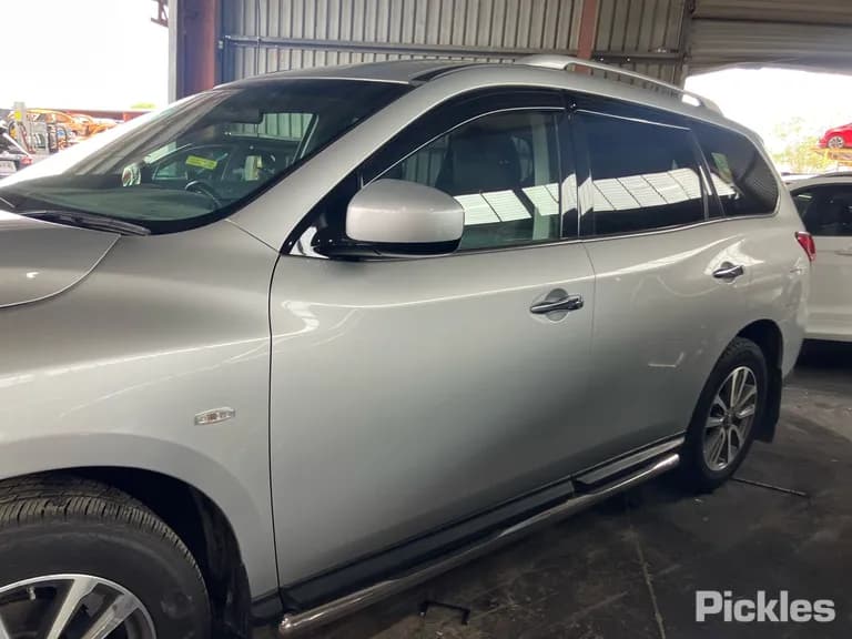 2015 Nissan Pathfinder Used VIN 5N1AR2MN1FC645903 – photo 11 2015 Nissan Pathfinder Used VIN 5N1AR2MN1FC645903 – photo 11