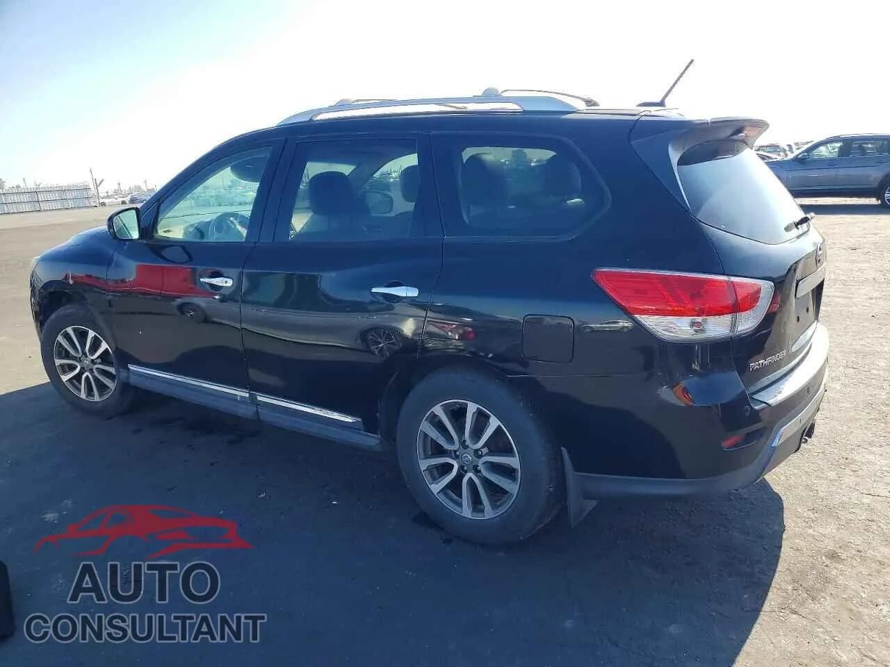 2014 NISSAN PATHFINDER Damaged VIN 5N1AR2MN6EC708637 – rear exterior 2014 NISSAN PATHFINDER Damaged VIN 5N1AR2MN6EC708637 – rear exterior