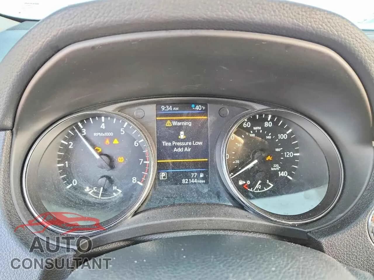 2018 NISSAN ROGUE Damaged VIN 5N1AT2MT3JC798582 – trunk area 2018 NISSAN ROGUE Damaged VIN 5N1AT2MT3JC798582 – trunk area