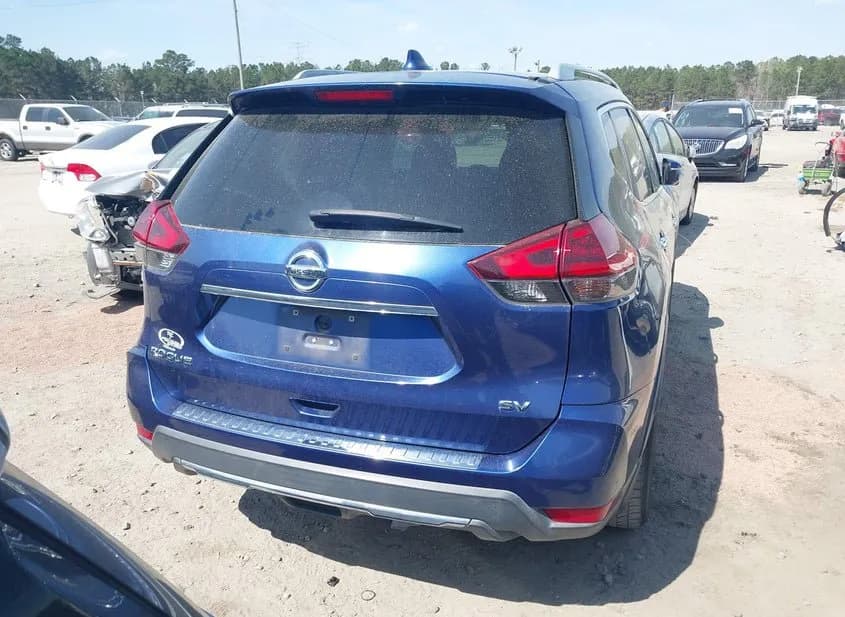 2018 NISSAN Rogue Used VIN 5N1AT2MT8JC813836 – interior seats 2018 NISSAN Rogue Used VIN 5N1AT2MT8JC813836 – interior seats