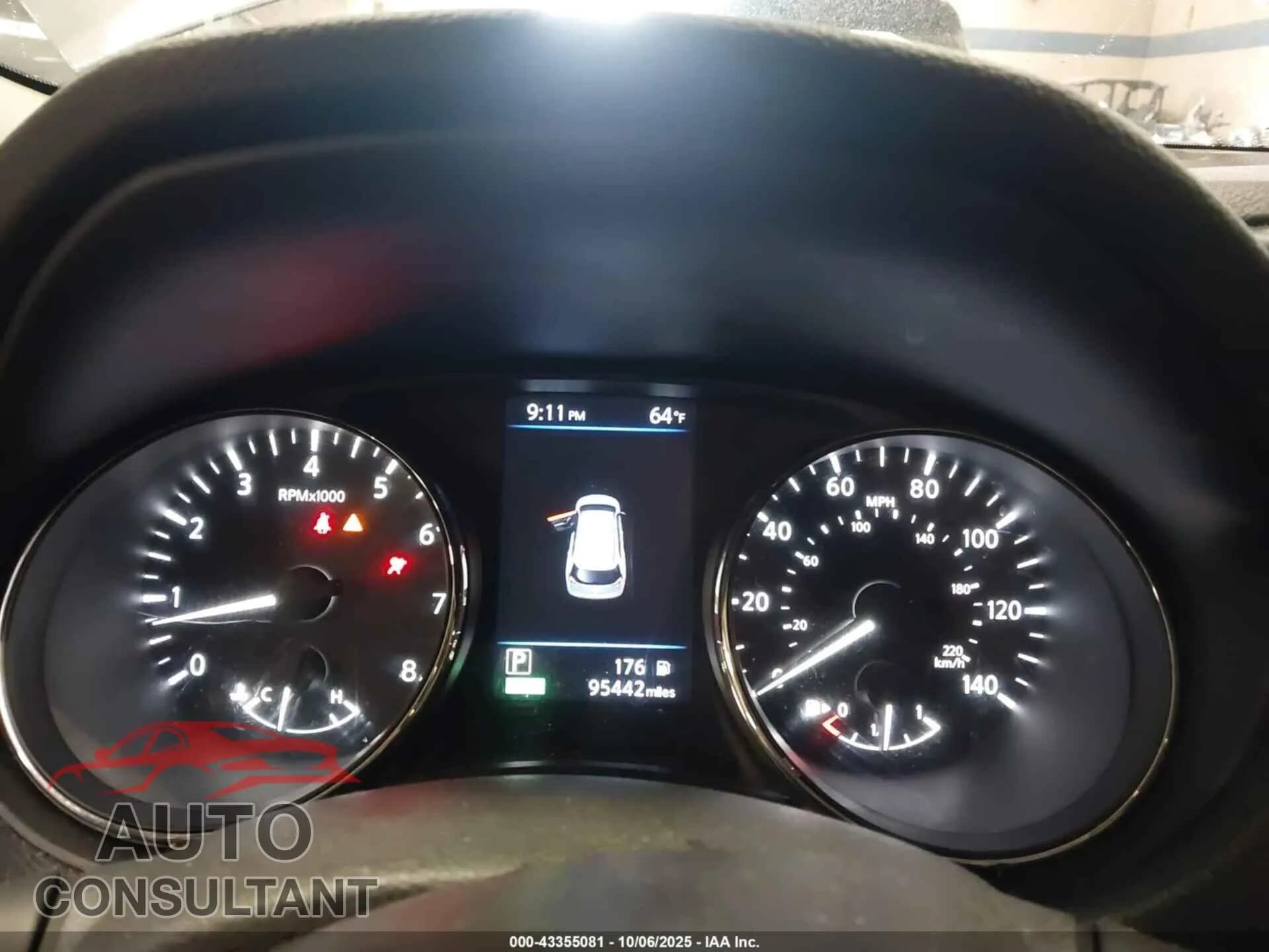 2019 NISSAN ROGUE Damaged VIN 5N1AT2MV3KC781090 – exterior detail 2019 NISSAN ROGUE Damaged VIN 5N1AT2MV3KC781090 – exterior detail