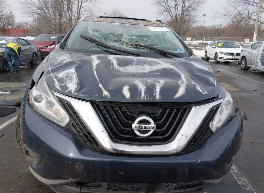 2018 NISSAN Murano Used VIN 5N1AZ2MH2JN105130 – trunk area 2018 NISSAN Murano Used VIN 5N1AZ2MH2JN105130 – trunk area