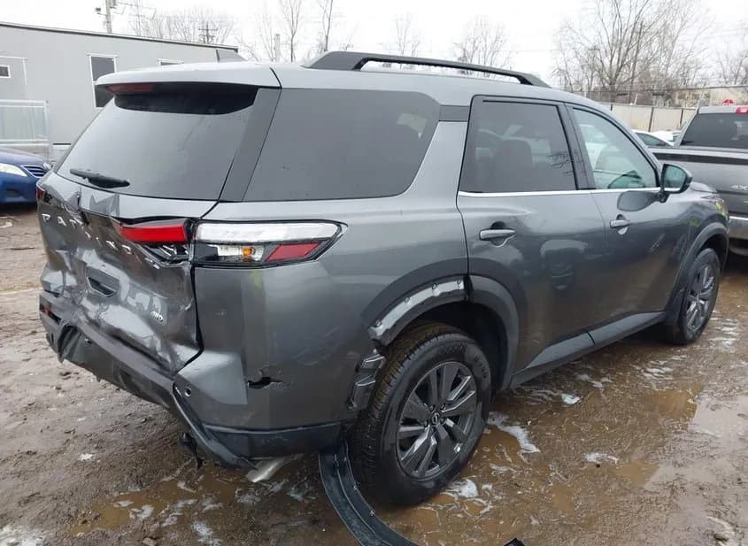 2025 NISSAN Pathfinder Used VIN 5N1DR3BC3SC292501 – rear exterior 2025 NISSAN Pathfinder Used VIN 5N1DR3BC3SC292501 – rear exterior