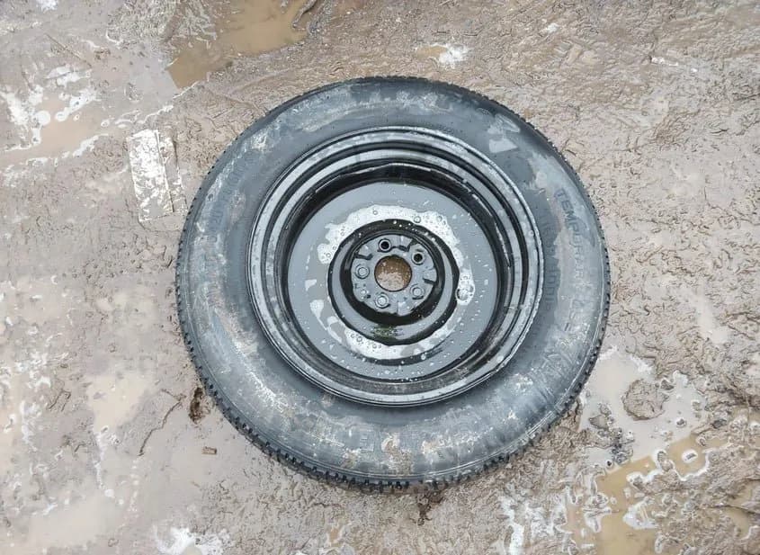 2025 NISSAN Pathfinder Used VIN 5N1DR3BC3SC292501 – trunk area 2025 NISSAN Pathfinder Used VIN 5N1DR3BC3SC292501 – trunk area