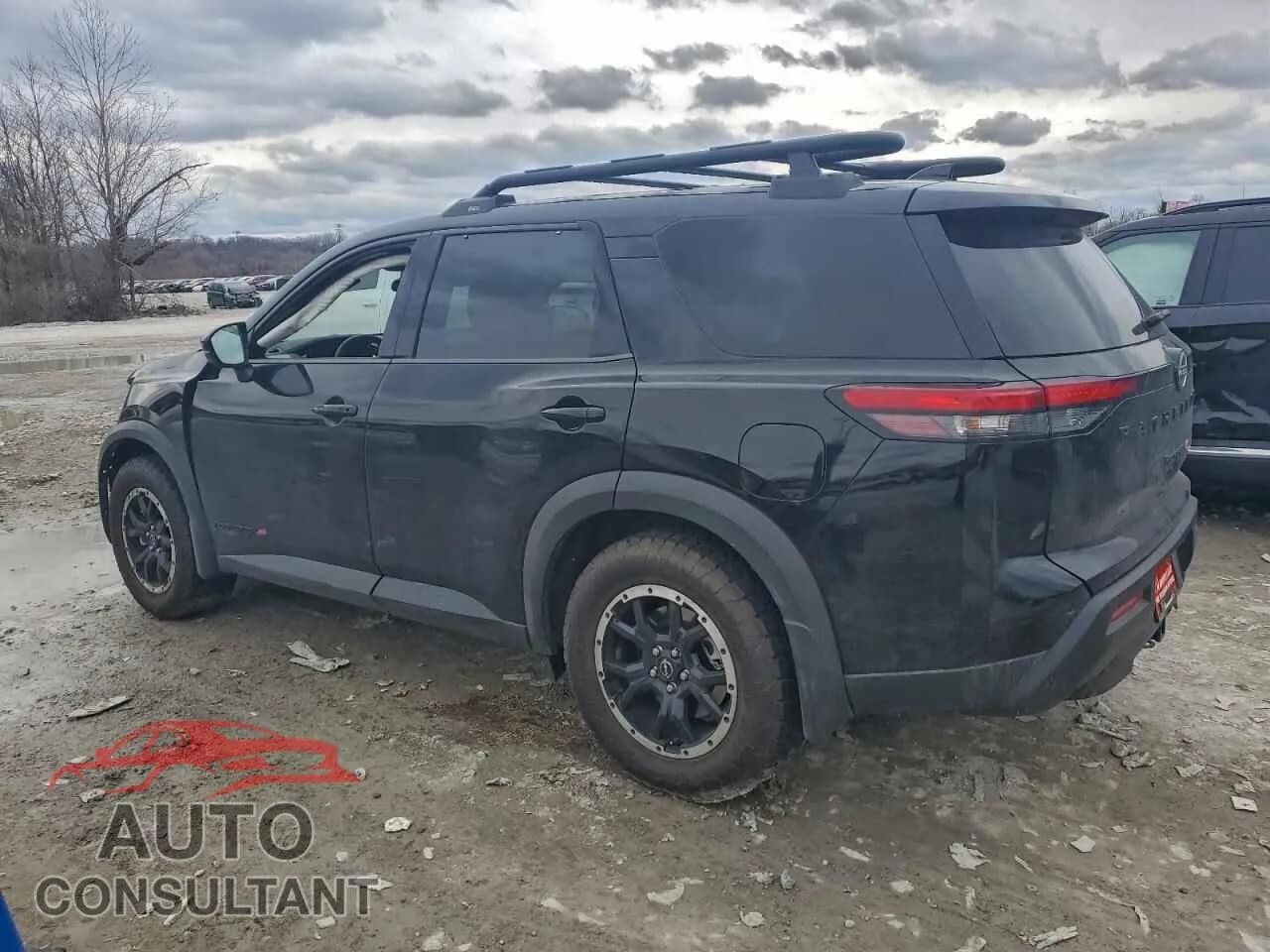 2025 NISSAN PATHFINDER Damaged VIN 5N1DR3BD8SC214904 – rear exterior 2025 NISSAN PATHFINDER Damaged VIN 5N1DR3BD8SC214904 – rear exterior