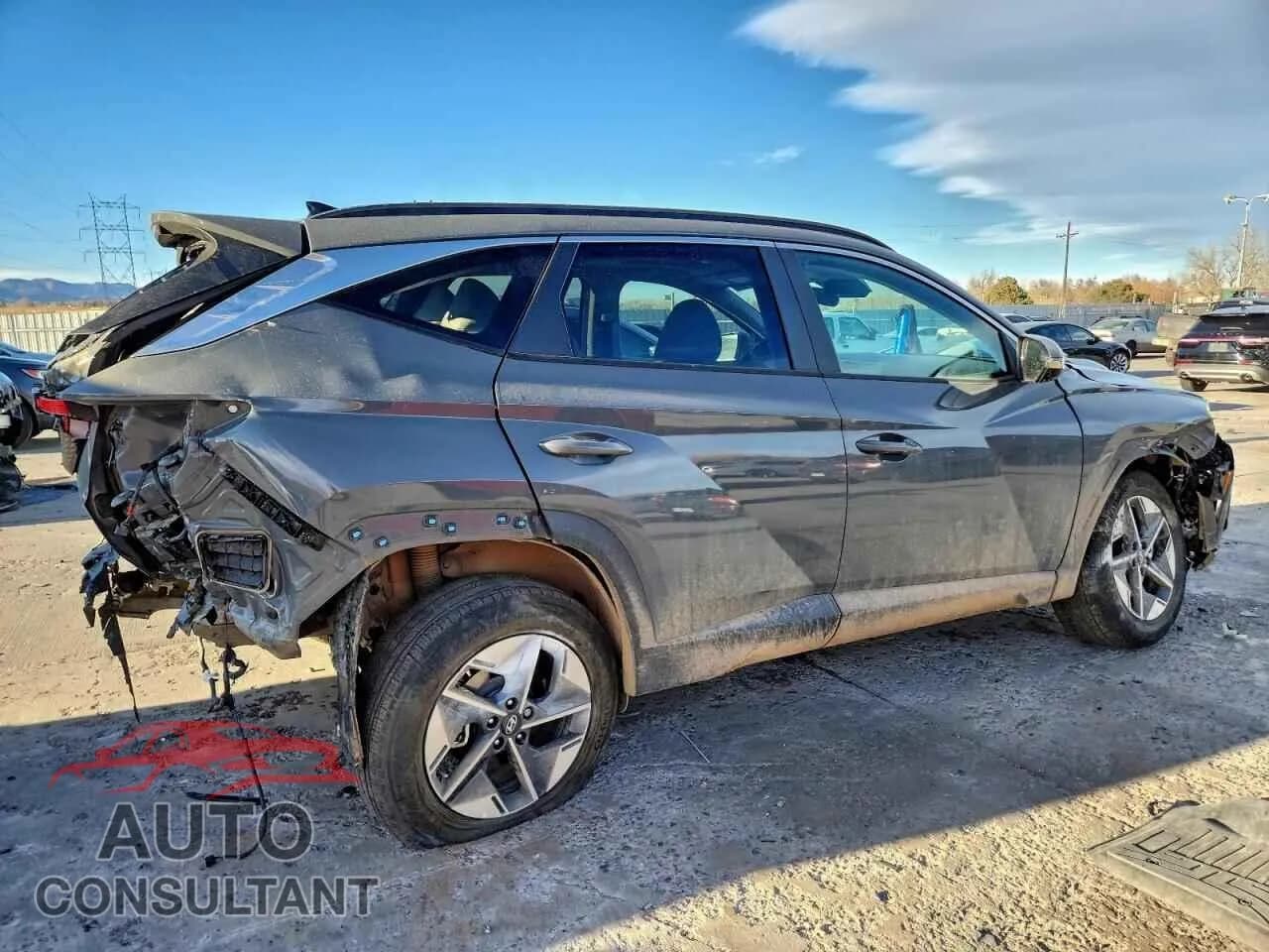 2025 HYUNDAI TUCSON Damaged VIN 5NMJCCDE3SH478273 – side profile 2025 HYUNDAI TUCSON Damaged VIN 5NMJCCDE3SH478273 – side profile