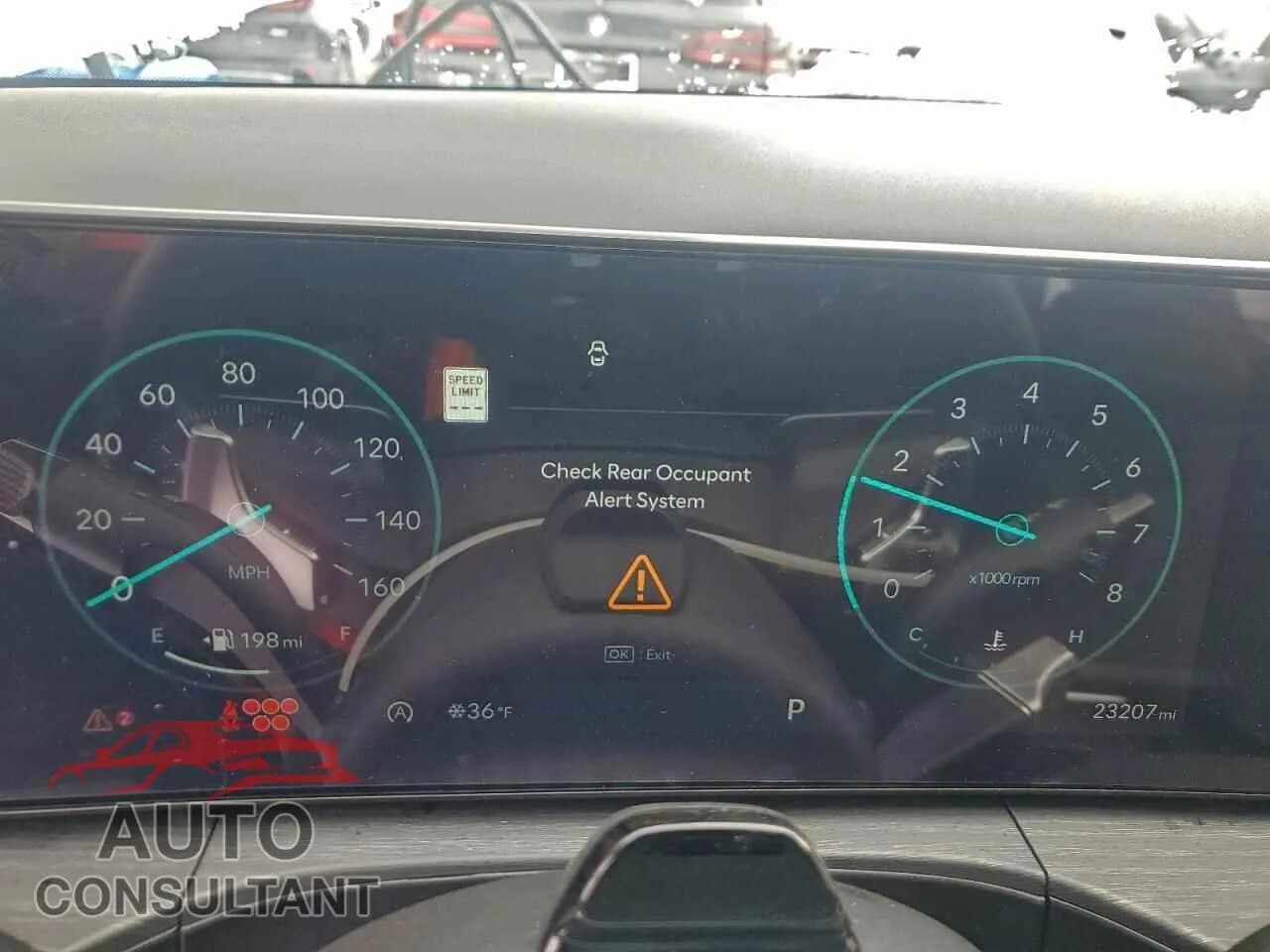 2024 HYUNDAI SANTA FE Damaged VIN 5NMP4DGL7RH043158 – trunk area 2024 HYUNDAI SANTA FE Damaged VIN 5NMP4DGL7RH043158 – trunk area