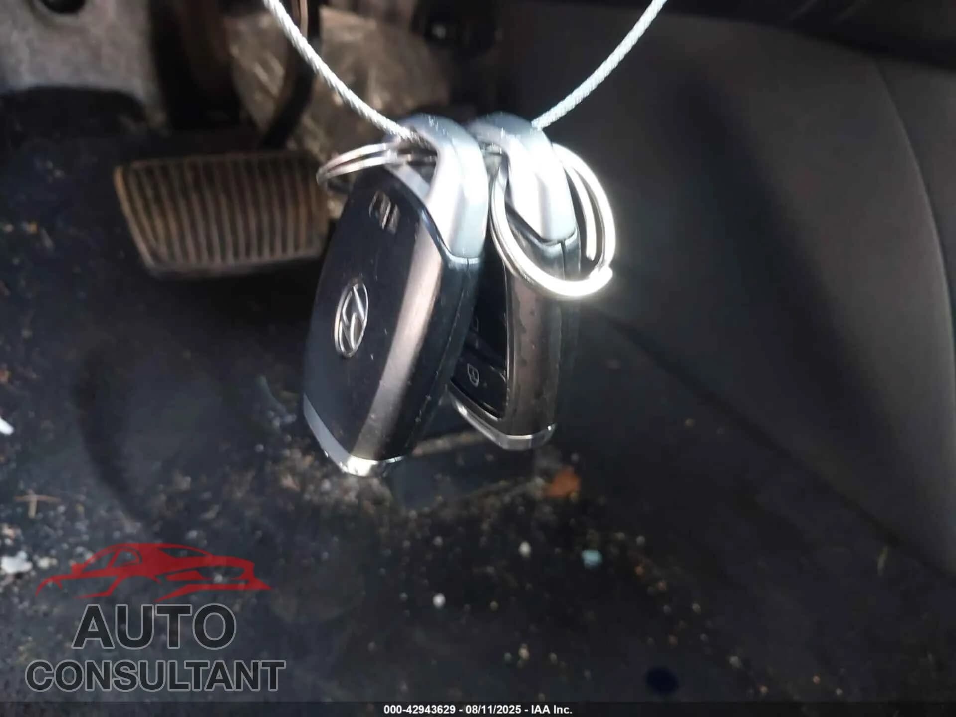 2020 HYUNDAI SANTA FE Damaged VIN 5NMS3CADXLH243872 – photo 11 2020 HYUNDAI SANTA FE Damaged VIN 5NMS3CADXLH243872 – photo 11