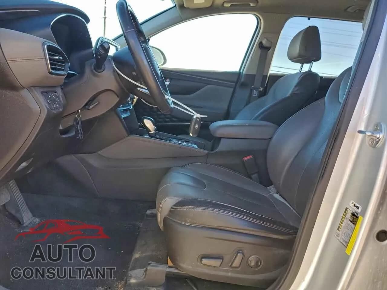 2019 HYUNDAI SANTA FE Damaged VIN 5NMS5CAD6KH007552 – exterior detail 2019 HYUNDAI SANTA FE Damaged VIN 5NMS5CAD6KH007552 – exterior detail