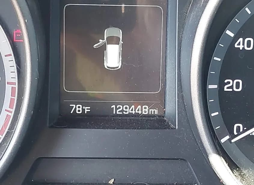 2017 HYUNDAI Santa Fe Sport Used VIN 5NMZUDLB8HH049930 – rear exterior 2017 HYUNDAI Santa Fe Sport Used VIN 5NMZUDLB8HH049930 – rear exterior