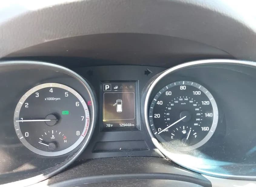 2017 HYUNDAI Santa Fe Sport Used VIN 5NMZUDLB8HH049930 – engine bay 2017 HYUNDAI Santa Fe Sport Used VIN 5NMZUDLB8HH049930 – engine bay