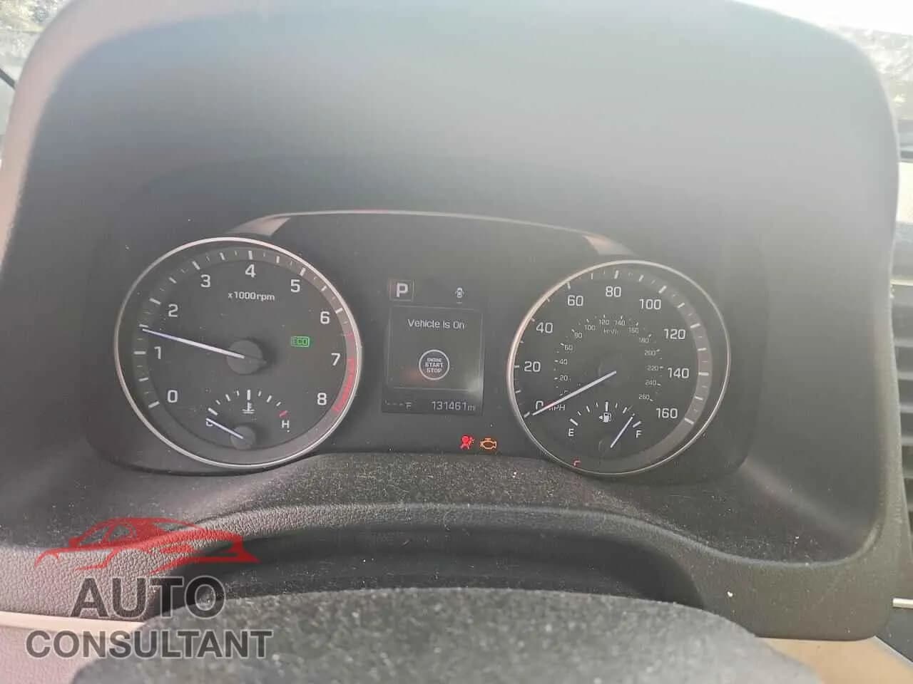 2017 HYUNDAI ELANTRA Damaged VIN 5NPD84LFXHH016836 – trunk area 2017 HYUNDAI ELANTRA Damaged VIN 5NPD84LFXHH016836 – trunk area