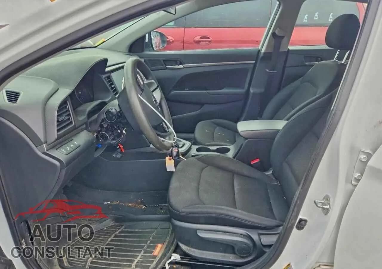 2020 HYUNDAI ELANTRA Damaged VIN 5NPD84LFXLH558897 – exterior detail 2020 HYUNDAI ELANTRA Damaged VIN 5NPD84LFXLH558897 – exterior detail