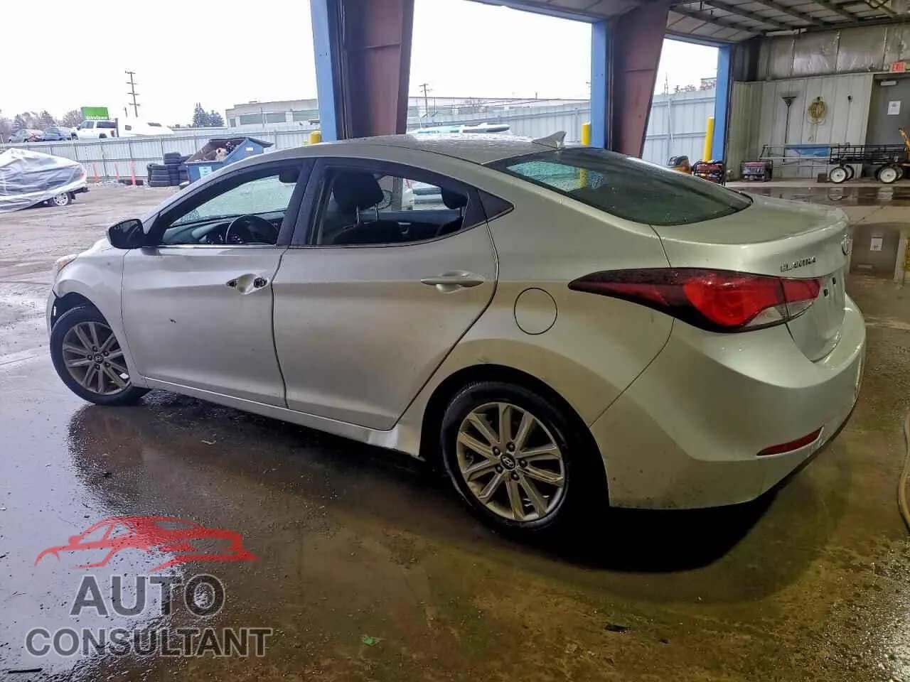 2015 HYUNDAI ELANTRA Damaged VIN 5NPDH4AE2FH626186 – rear exterior 2015 HYUNDAI ELANTRA Damaged VIN 5NPDH4AE2FH626186 – rear exterior
