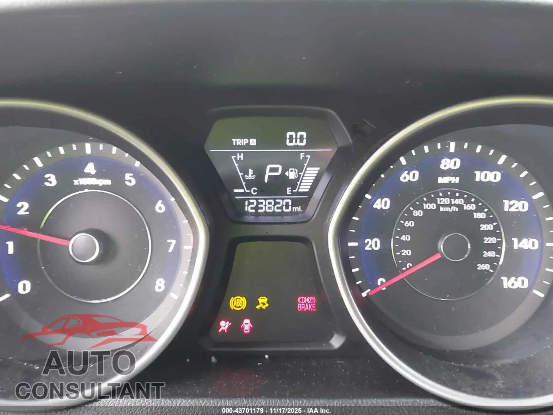 2016 HYUNDAI ELANTRA Damaged VIN 5NPDH4AE4GH681210 – exterior detail 2016 HYUNDAI ELANTRA Damaged VIN 5NPDH4AE4GH681210 – exterior detail