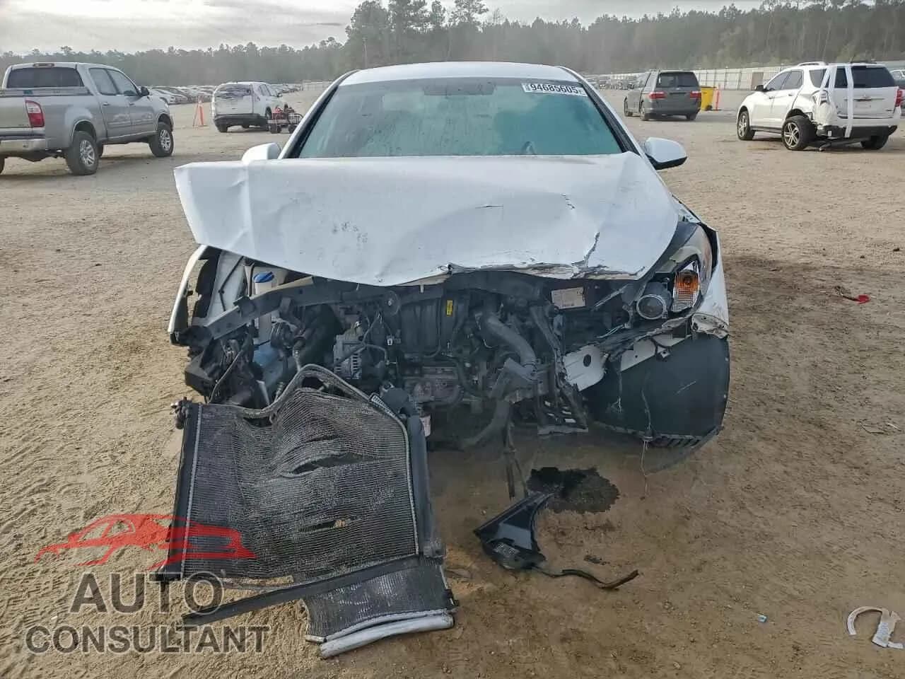 2015 HYUNDAI SONATA Damaged VIN 5NPE24AF5FH194899 – interior seats 2015 HYUNDAI SONATA Damaged VIN 5NPE24AF5FH194899 – interior seats
