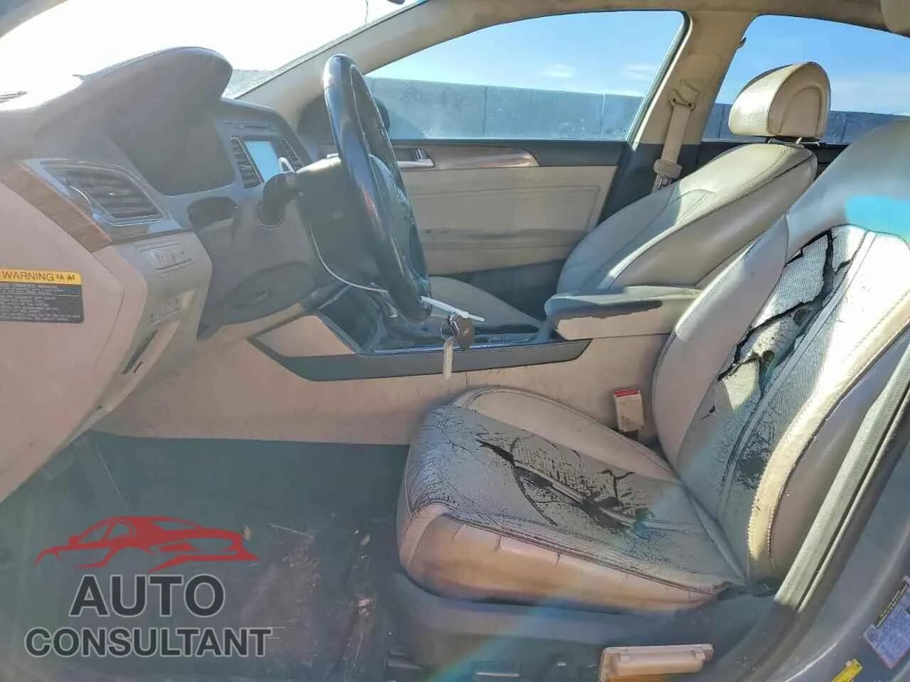 2015 HYUNDAI SONATA Damaged VIN 5NPE34AF1FH103673 – exterior detail 2015 HYUNDAI SONATA Damaged VIN 5NPE34AF1FH103673 – exterior detail