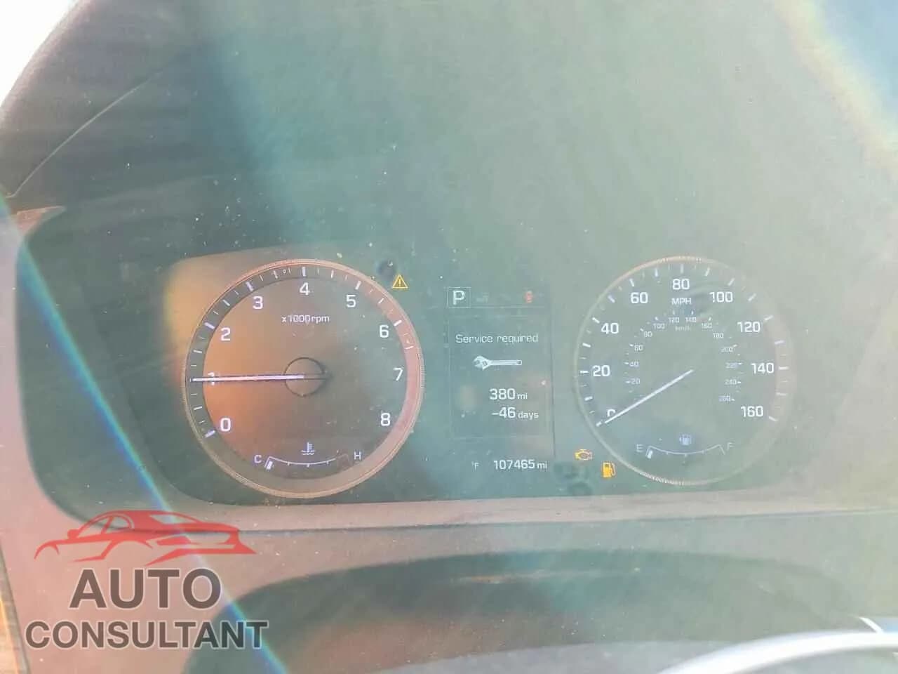 2015 HYUNDAI SONATA Damaged VIN 5NPE34AF1FH103673 – trunk area 2015 HYUNDAI SONATA Damaged VIN 5NPE34AF1FH103673 – trunk area