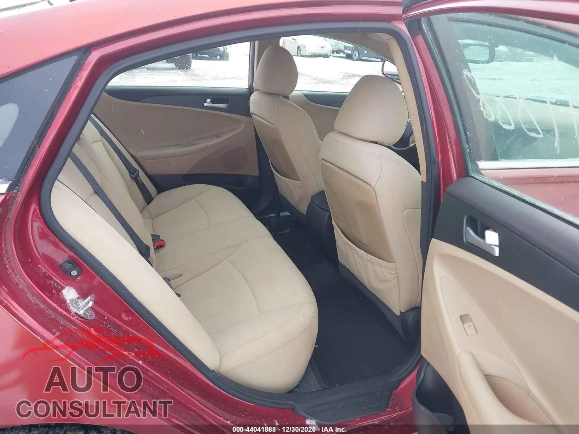 2011 HYUNDAI SONATA Damaged VIN 5NPEB4AC0BH274143 – undercarriage 2011 HYUNDAI SONATA Damaged VIN 5NPEB4AC0BH274143 – undercarriage