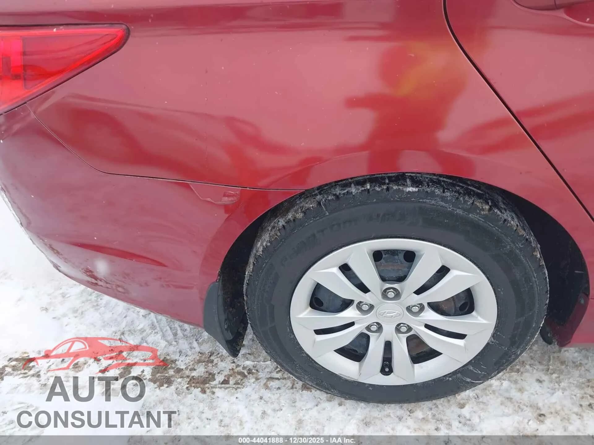 2011 HYUNDAI SONATA Damaged VIN 5NPEB4AC0BH274143 – photo 17 2011 HYUNDAI SONATA Damaged VIN 5NPEB4AC0BH274143 – photo 17