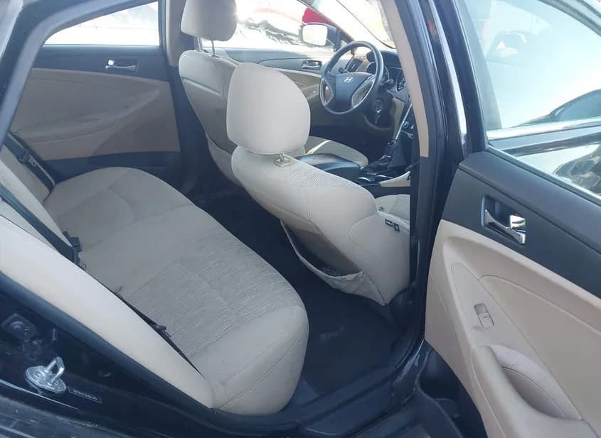 2014 HYUNDAI Sonata Used VIN 5NPEB4AC3EH863269 – dashboard 2014 HYUNDAI Sonata Used VIN 5NPEB4AC3EH863269 – dashboard