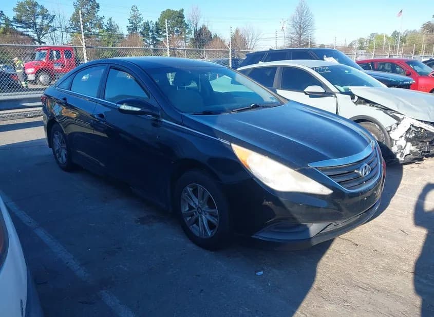 2014 HYUNDAI Sonata Used VIN 5NPEB4AC3EH863269 – trunk area 2014 HYUNDAI Sonata Used VIN 5NPEB4AC3EH863269 – trunk area