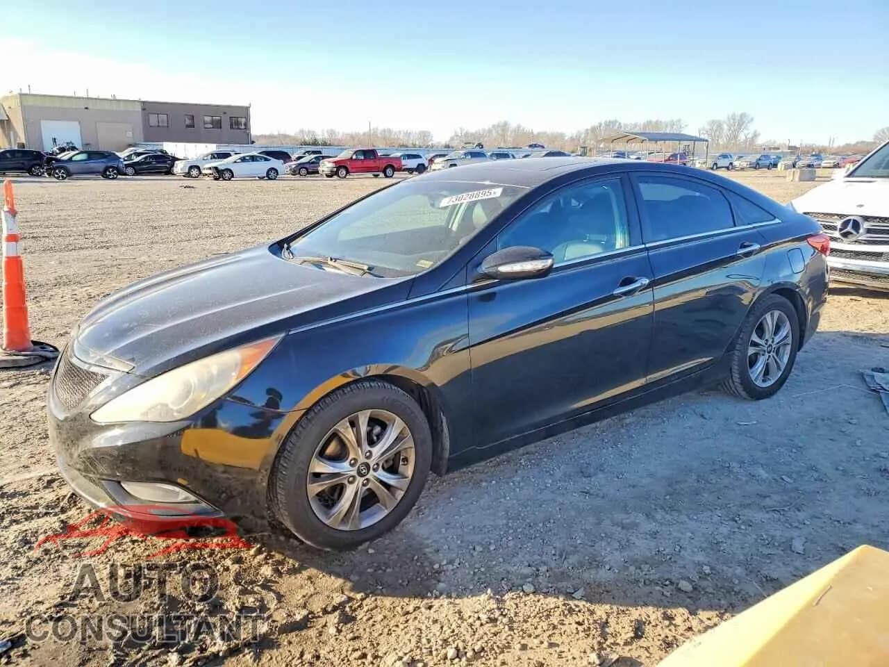 2011 HYUNDAI SONATA Damaged VIN 5NPEC4AC2BH005834 – front exterior 2011 HYUNDAI SONATA Damaged VIN 5NPEC4AC2BH005834 – front exterior