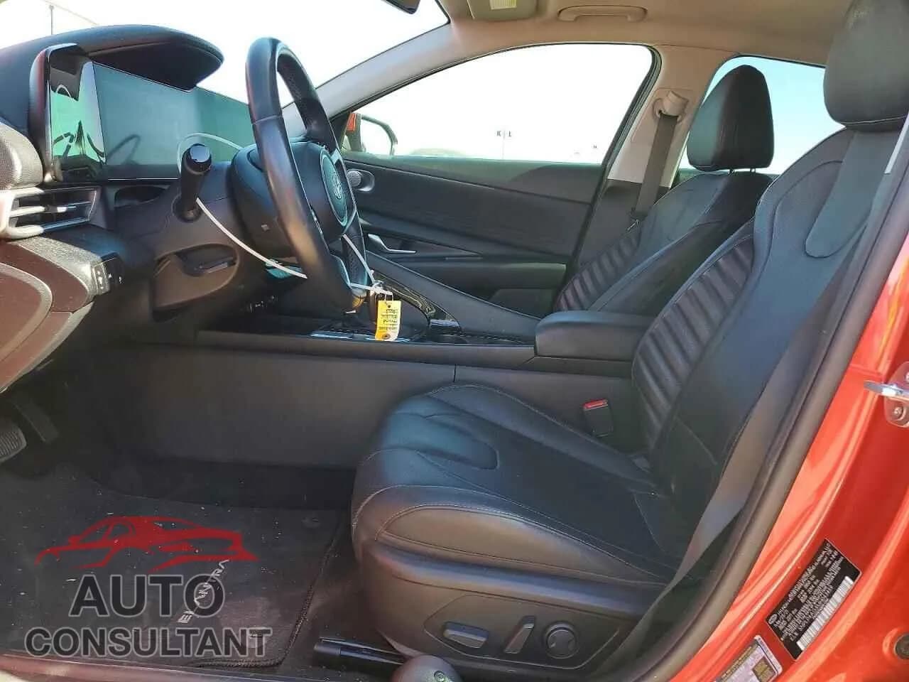 2021 HYUNDAI ELANTRA Damaged VIN 5NPLP4AG3MH043459 – exterior detail 2021 HYUNDAI ELANTRA Damaged VIN 5NPLP4AG3MH043459 – exterior detail