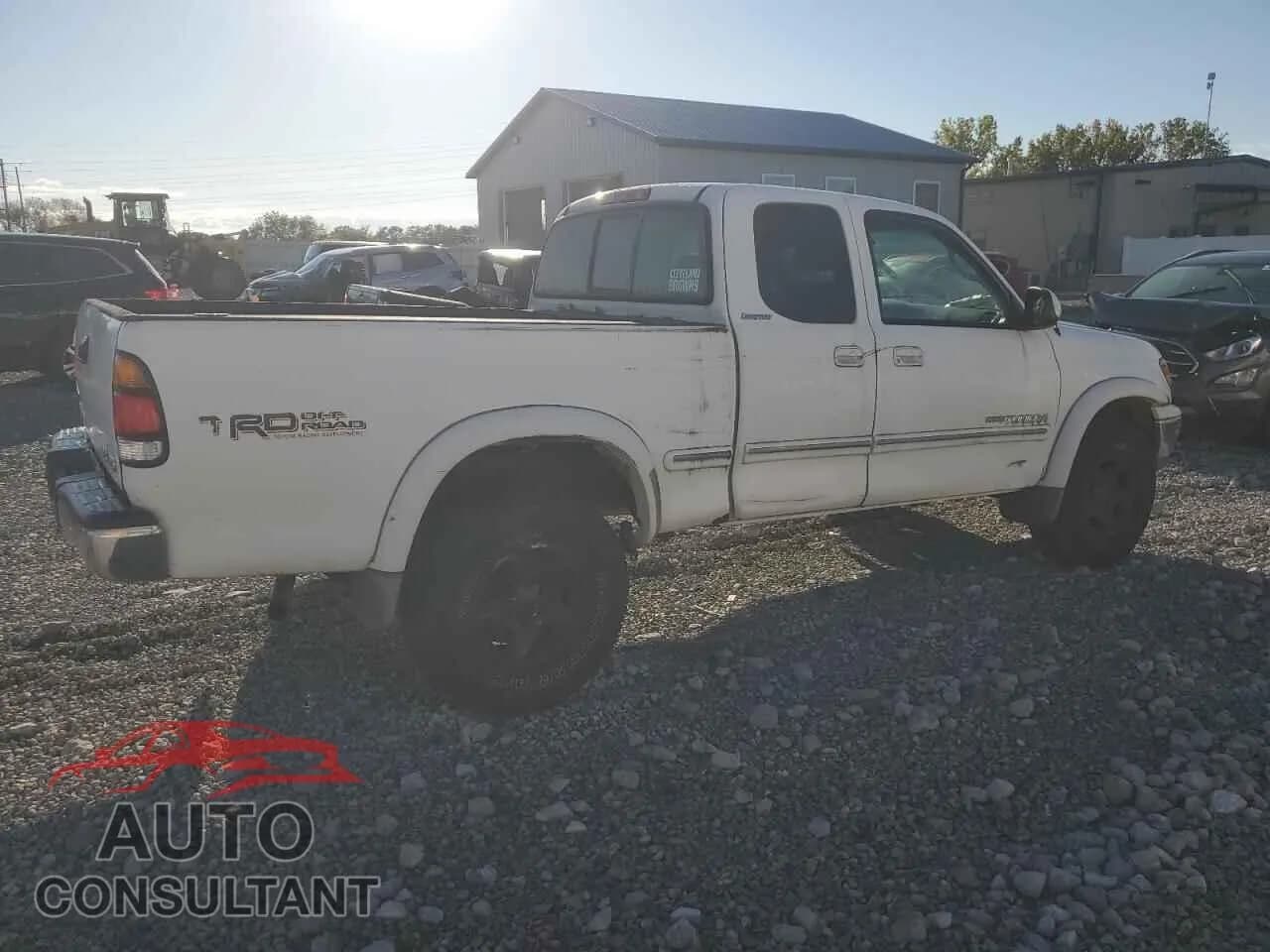 2000 TOYOTA TUNDRA Damaged VIN 5TBBT4810YS040973 – side profile 2000 TOYOTA TUNDRA Damaged VIN 5TBBT4810YS040973 – side profile