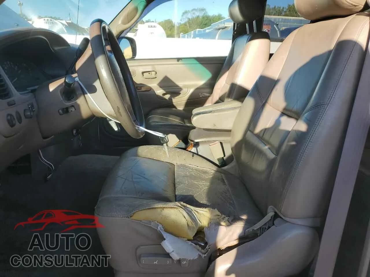 2000 TOYOTA TUNDRA Damaged VIN 5TBBT4810YS040973 – exterior detail 2000 TOYOTA TUNDRA Damaged VIN 5TBBT4810YS040973 – exterior detail