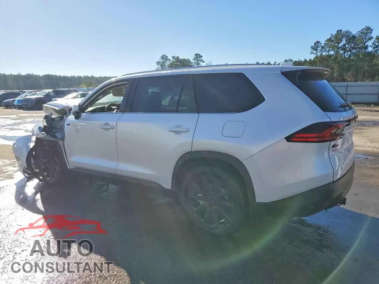 2025 TOYOTA GRAND HIGH Damaged VIN 5TDAAAA56SS026474 – rear exterior 2025 TOYOTA GRAND HIGH Damaged VIN 5TDAAAA56SS026474 – rear exterior